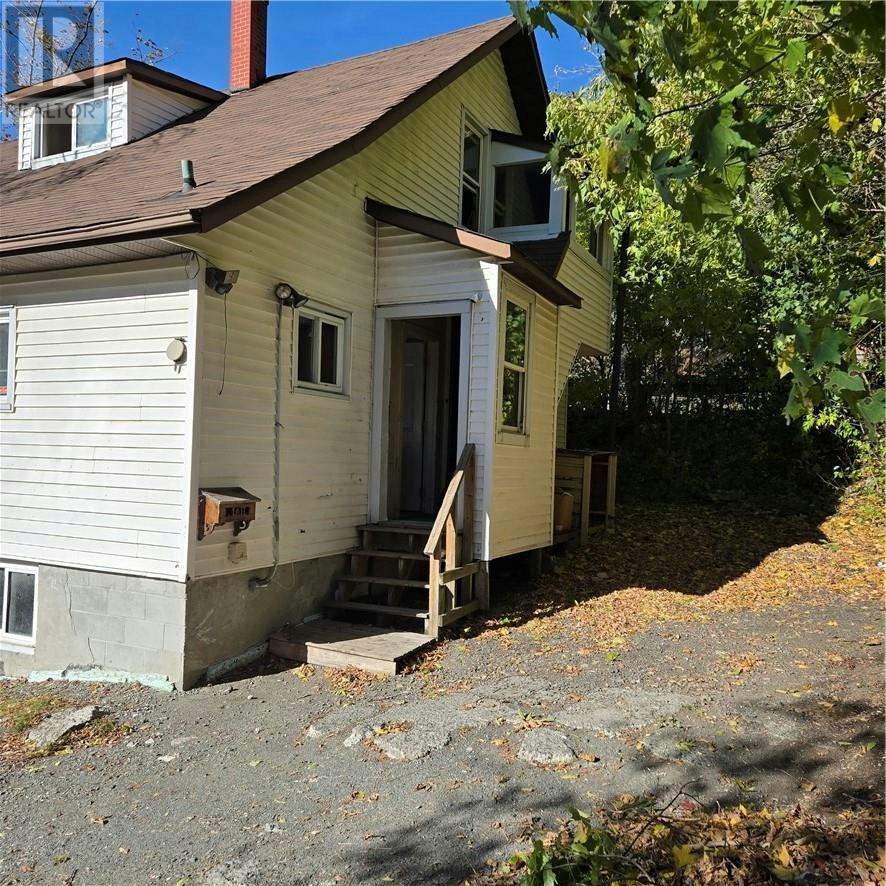 14 Fairview Avenue, Greater Sudbury, ON, P3B 2N1