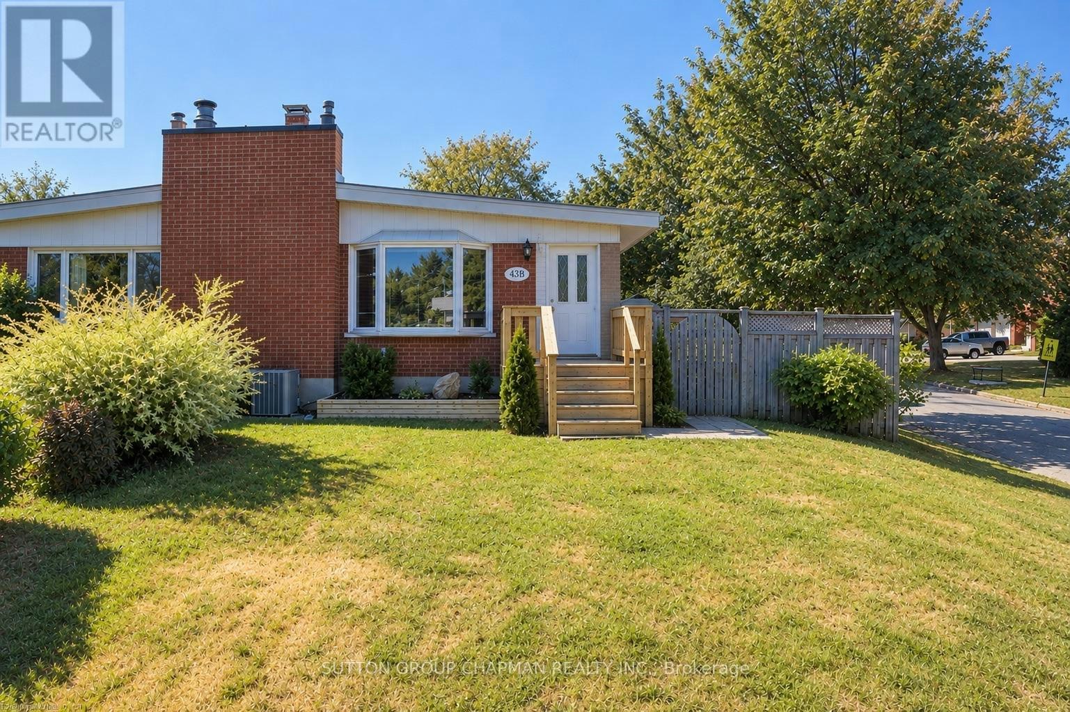 B-43 Frontenac Road, London, ON, N5Z 3Y5