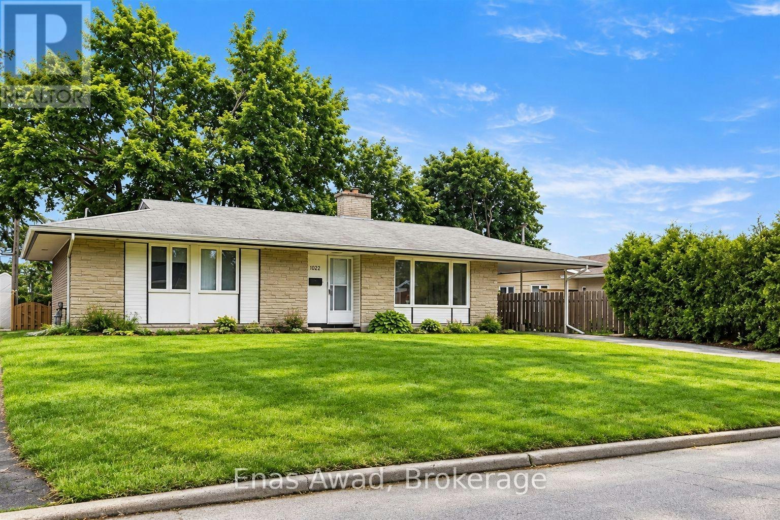 1222 Stanton Road, Ottawa, ON, K2C 3E2 - 2