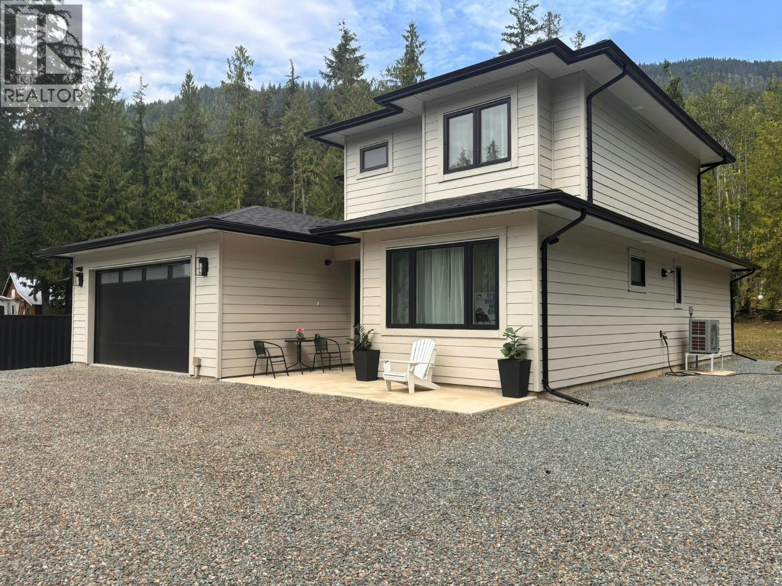 7670 Mountain Drive, Anglemont, BC, V0E 1M8