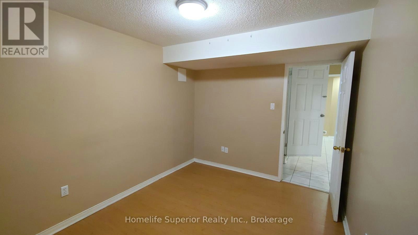 17 Summerfield Crescent, Brampton, ON, L6X 4K4 - 18