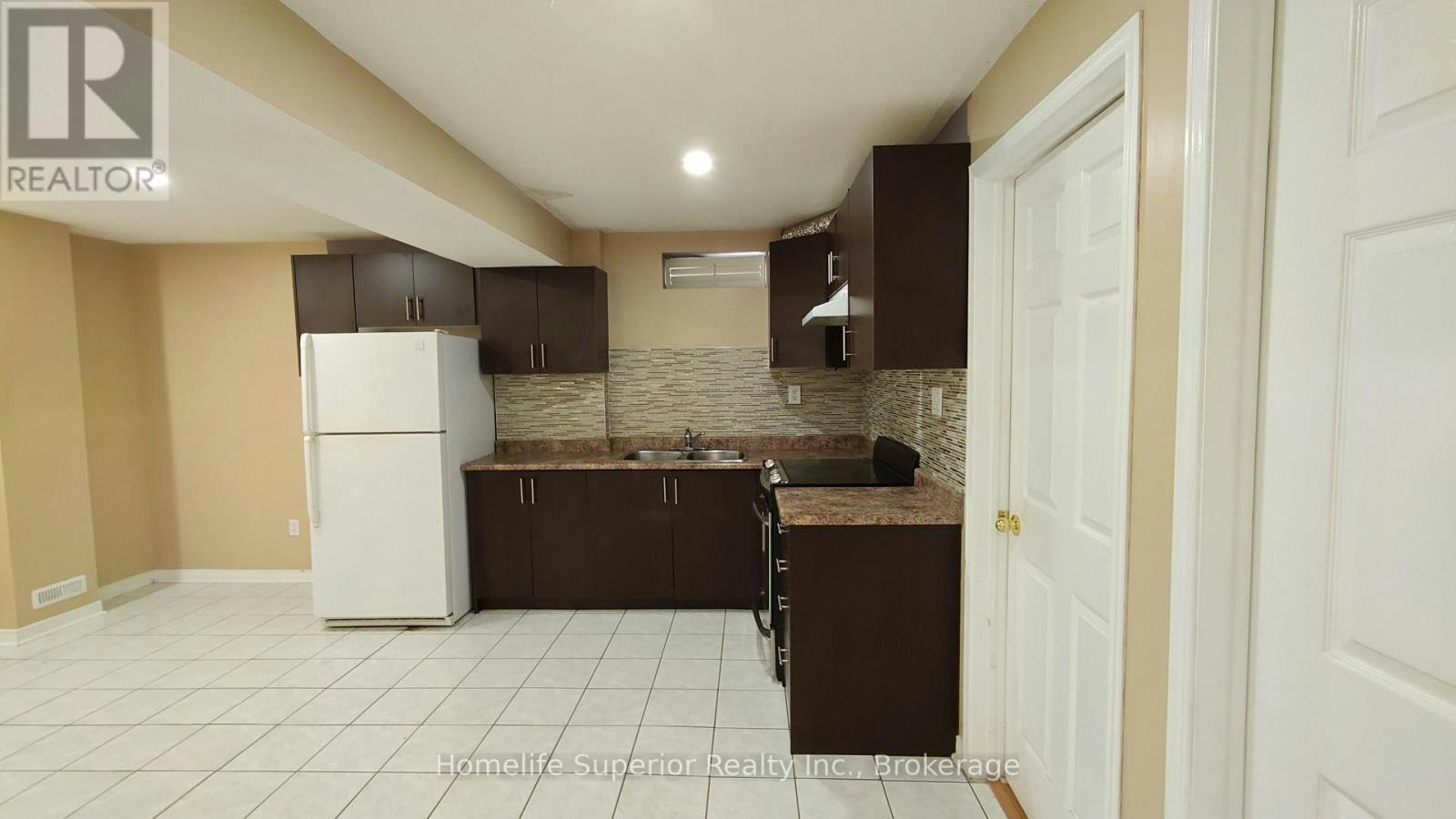 17 Summerfield Crescent, Brampton, ON, L6X 4K4 - 5
