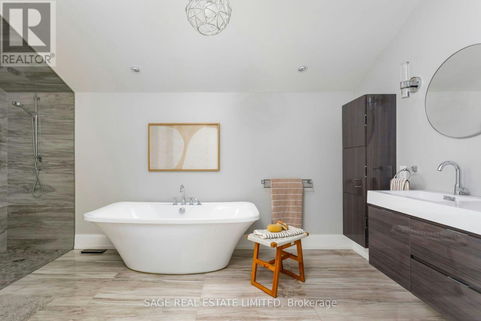 161 Banff Road, Toronto, ON, M4P 2P9 - 44