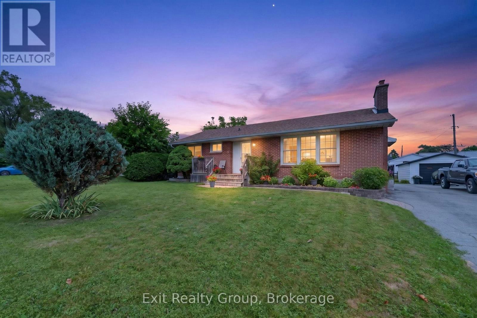 41 Second Avenue, Quinte West, ON, K8V 5M5