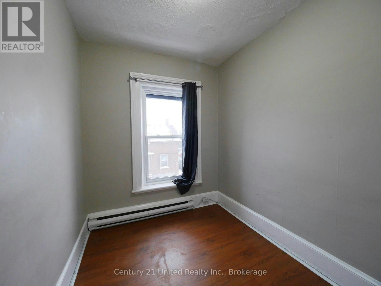 373A Queen Street, Peterborough, ON, K9H 3J7 - 9