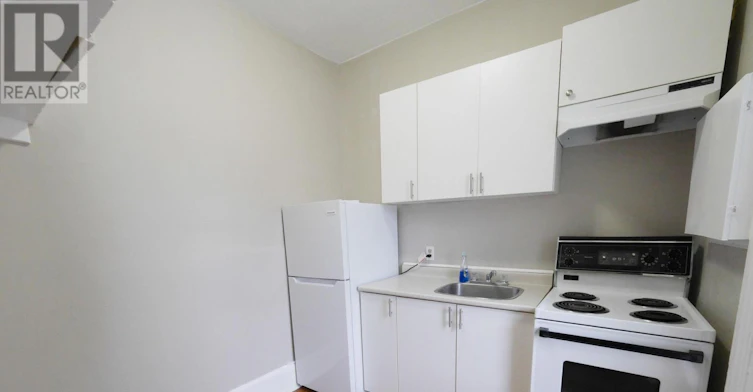 373A Queen Street, Peterborough, ON, K9H 3J7 - 3