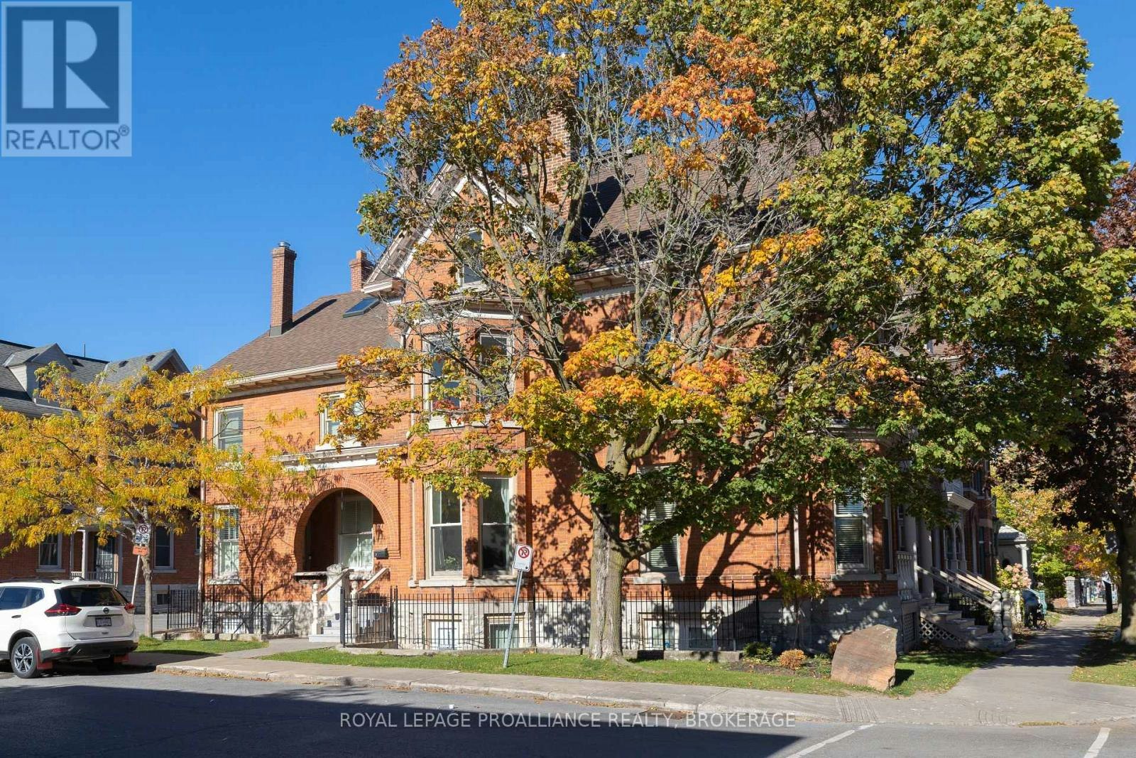 2-41 William Street, Kingston, ON, K7L 2C3