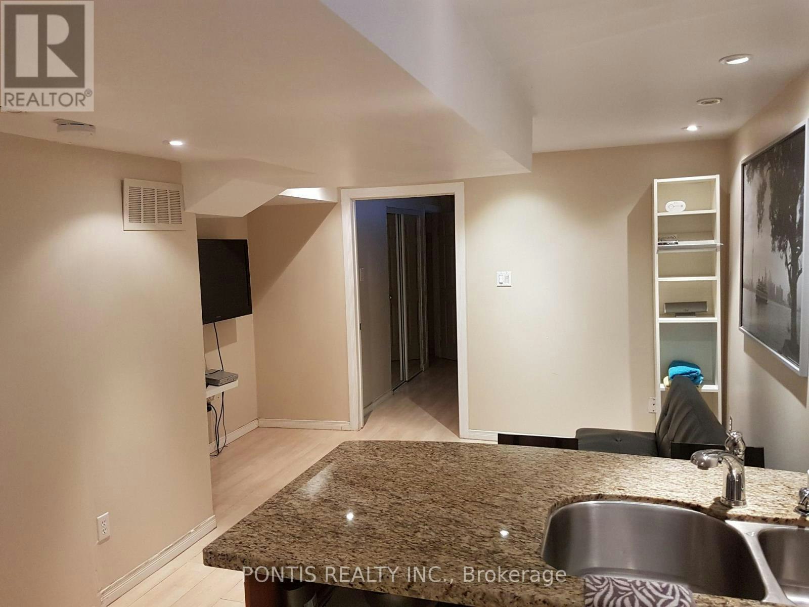 BSMT-2538 Raglan Court, Mississauga, ON, L5M 5L5 - 6
