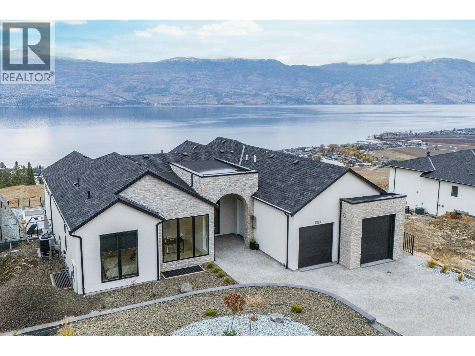 1327 Vineyard Drive, West Kelowna, BC, V4T 3H9