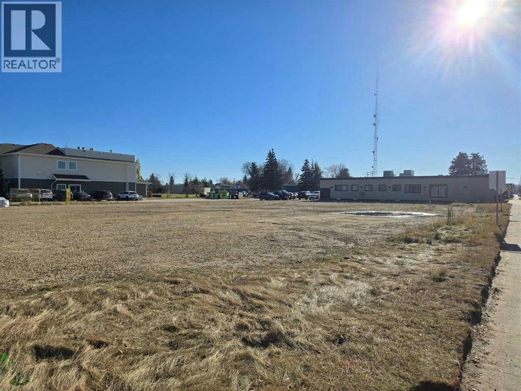 437-449 Main Street NE, Slave Lake, AB, T0G 2A2