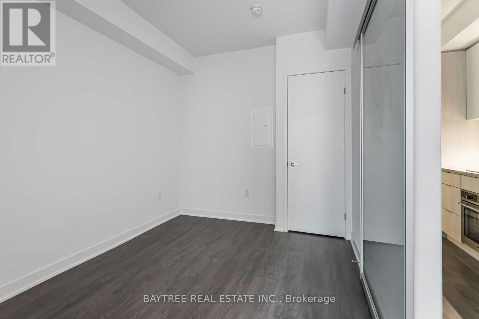 801-115 Blue Jays Way, Toronto, ON, M5V 0N4 - 9