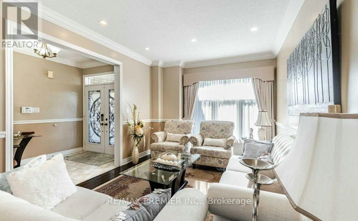 139 Haymer Drive, Vaughan, ON, L6A 2P4 - 3