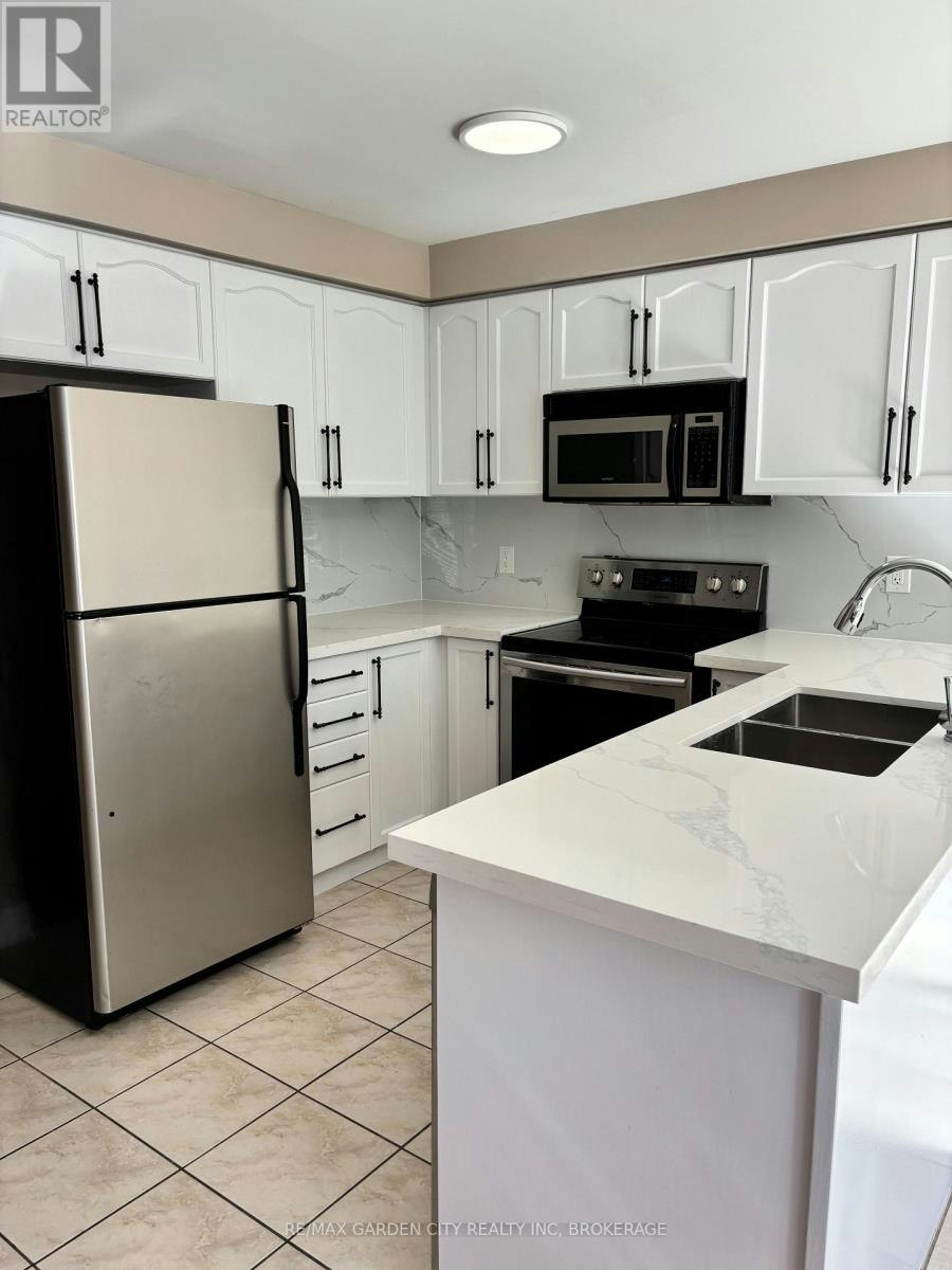 100 Young Crescent, Niagara-on-the-Lake, ON, L0S 1J0 - 10