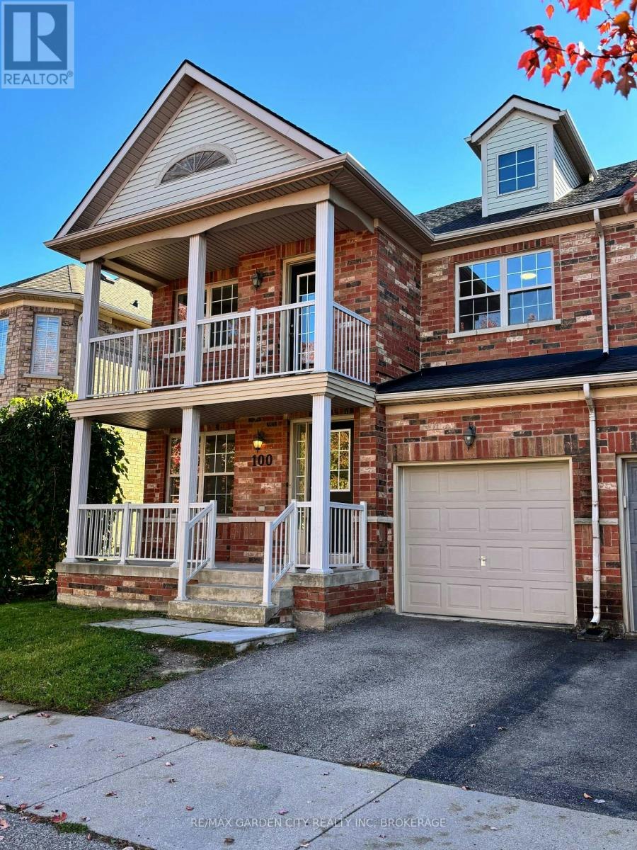 100 Young Crescent, Niagara-on-the-Lake, ON, L0S 1J0 - 2