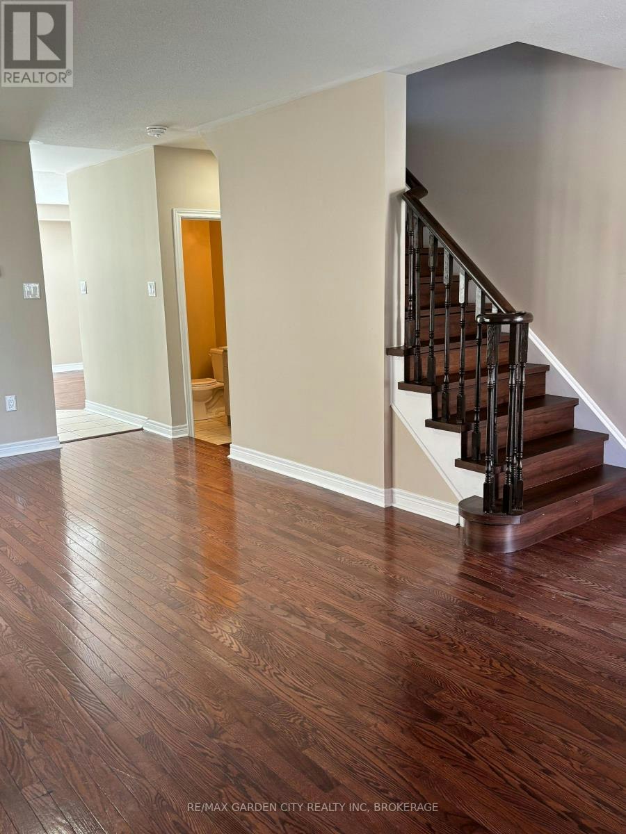 100 Young Crescent, Niagara-on-the-Lake, ON, L0S 1J0 - 4