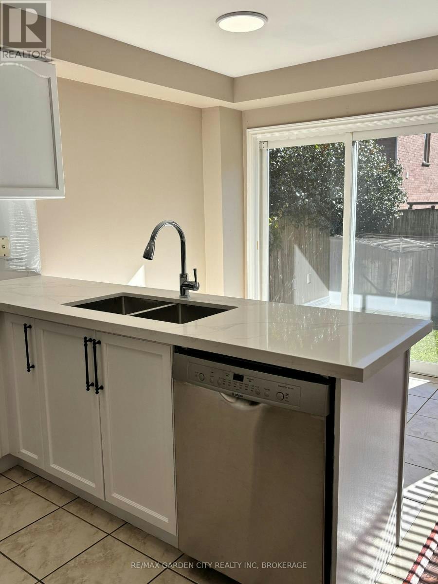 100 Young Crescent, Niagara-on-the-Lake, ON, L0S 1J0 - 8