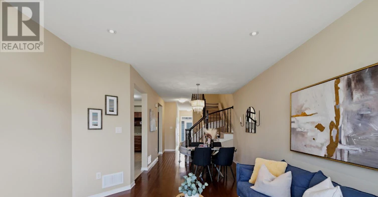 118 Laramie Crescent, Ottawa, ON, K2J 5Z8 - 8