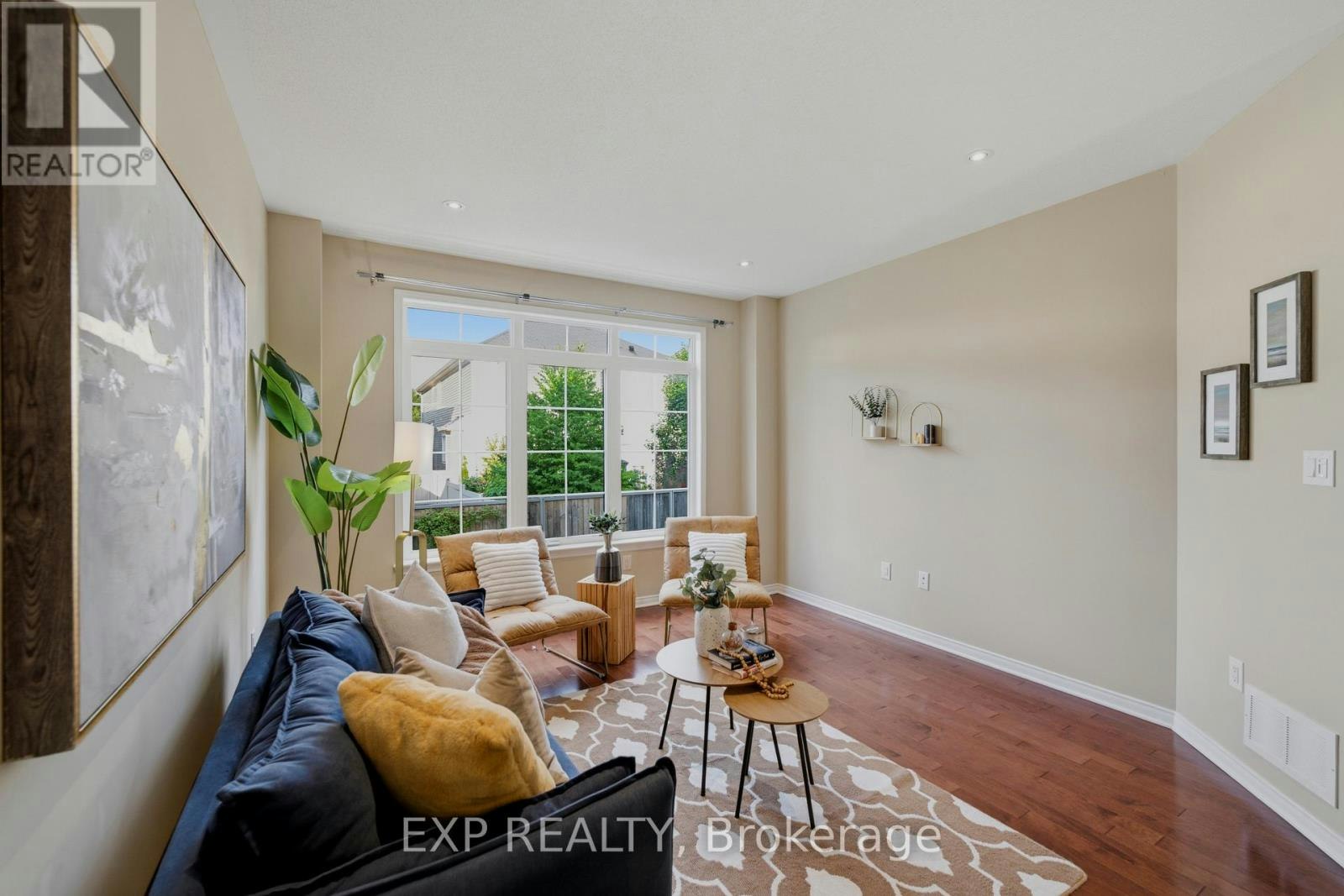 118 Laramie Crescent, Ottawa, ON, K2J 5Z8 - 4