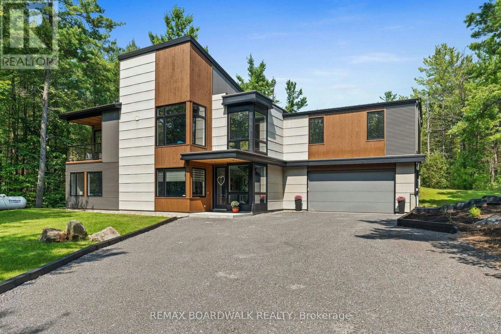 108 Edith Margaret Place, Ottawa, ON, K2W 1A8