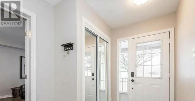 1752 Maple Grove Road, Ottawa, ON, K2S 0E4 - 2
