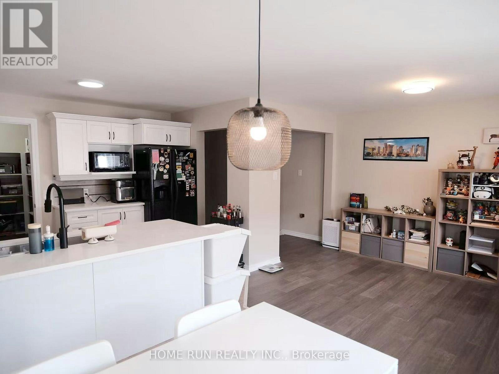 1752 Maple Grove Road, Ottawa, ON, K2S 0E4 - 8
