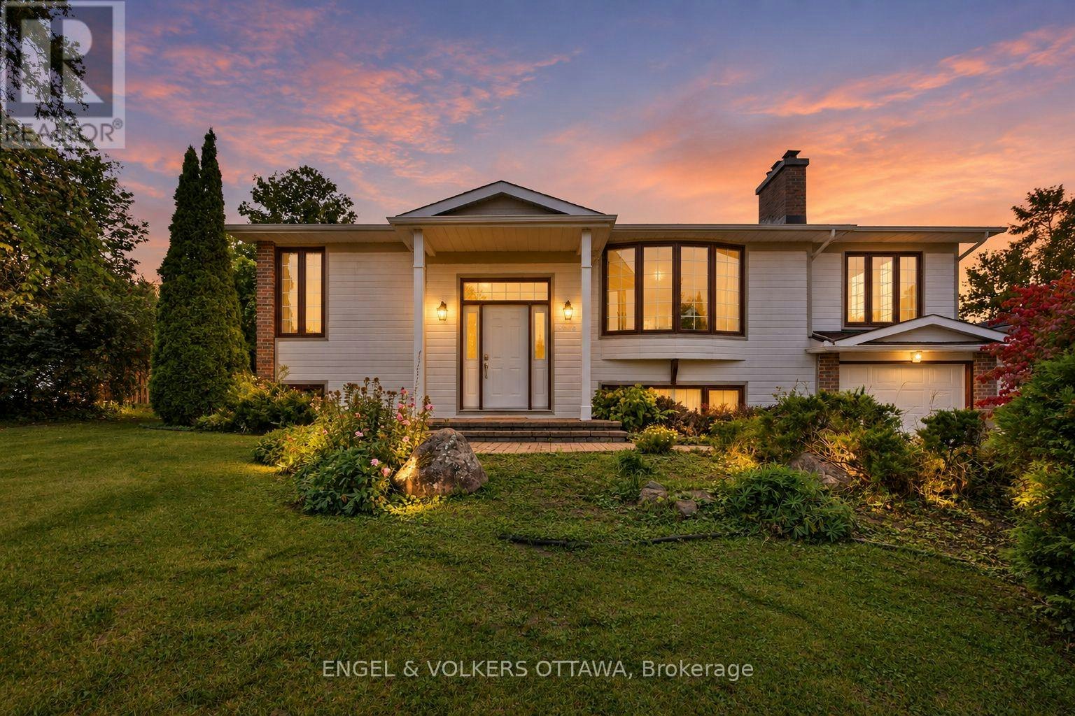 5293 Mclean Crescent, Manotick, ON, K4M 1G1