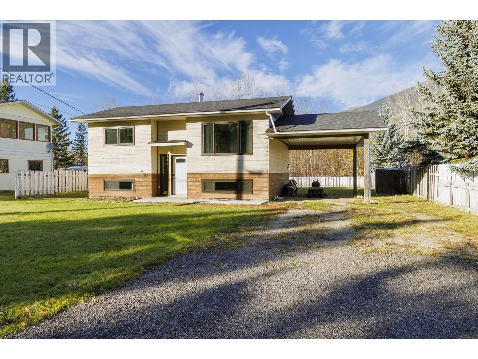 1115 Mcbride Crescent, McBride, BC, V0J 2E0