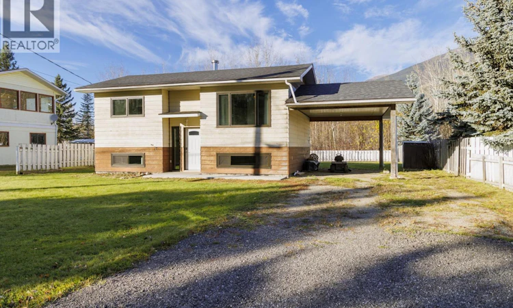 1115 Mcbride Crescent