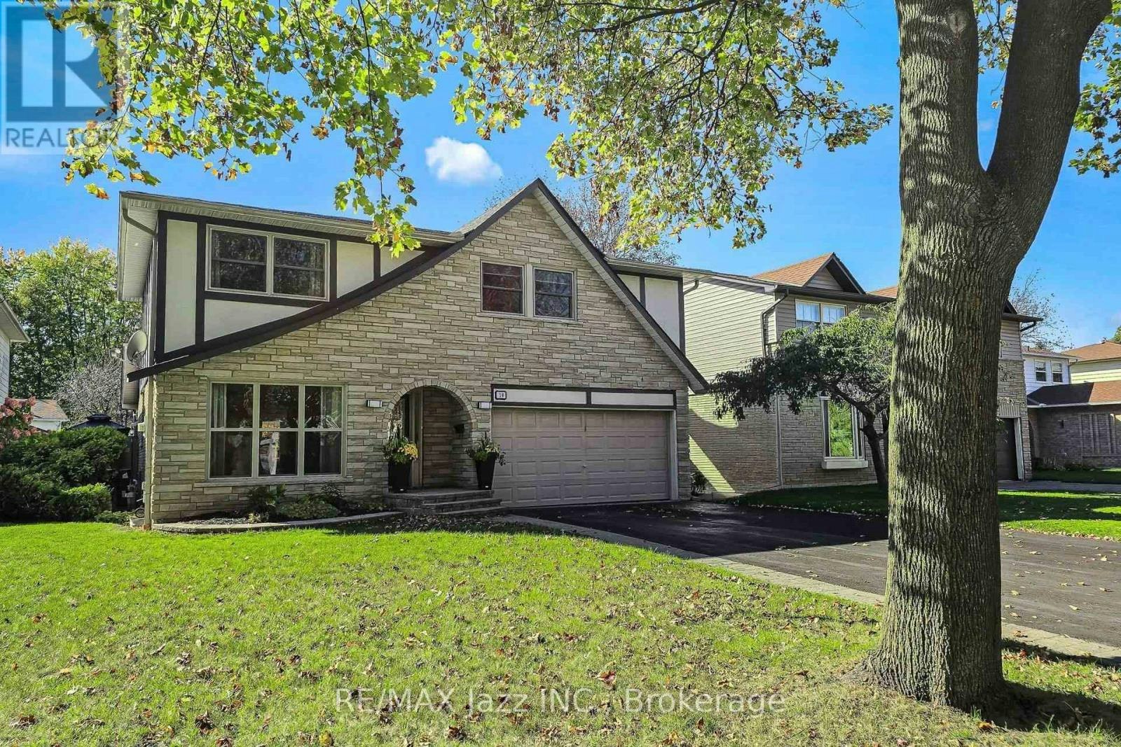10 Trinity Crescent, Whitby, ON, L1N 6L2