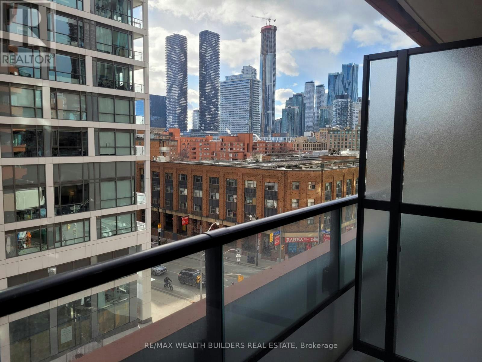 610-180 Front Street E, Toronto, ON, M5A 0A9 - 16