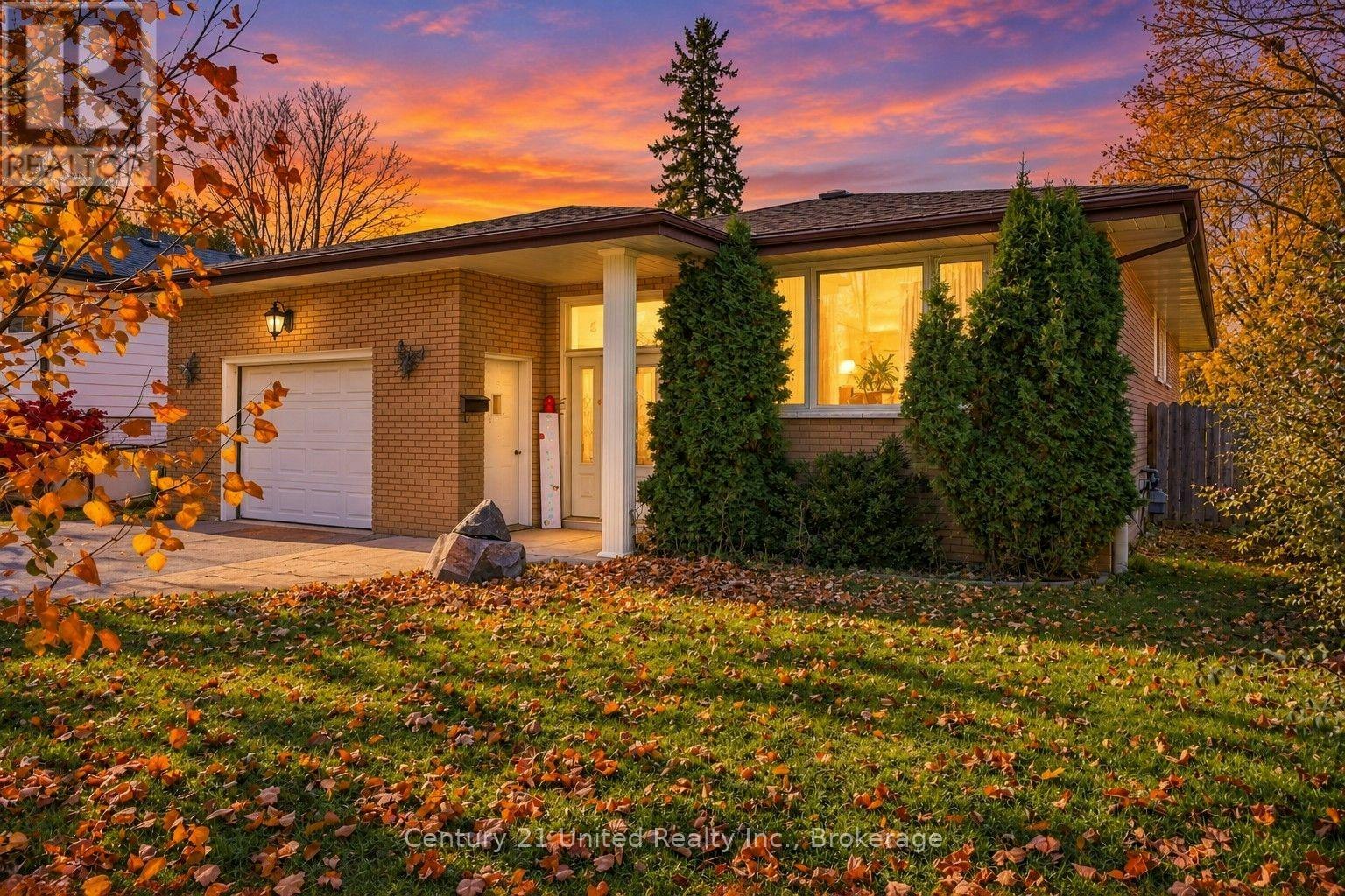 807 Highland Court, Peterborough, ON, K9H 5K1