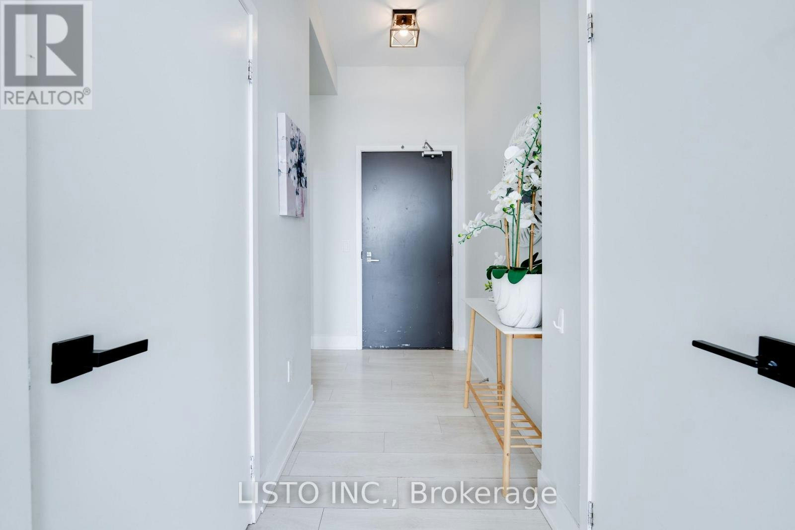 523 2908 7 Highway Road E, Vaughan, ON, L4K 0K5 - 2
