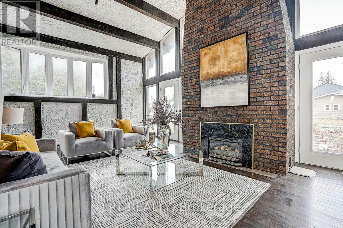 FIRST FLOOR-194 Channel Drive SOUTH, Georgina, ON, L4P 2N3