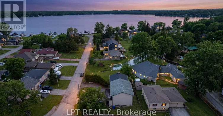 FIRST FLOOR-194 Channel Drive SOUTH, Georgina, ON, L4P 2N3 - 2