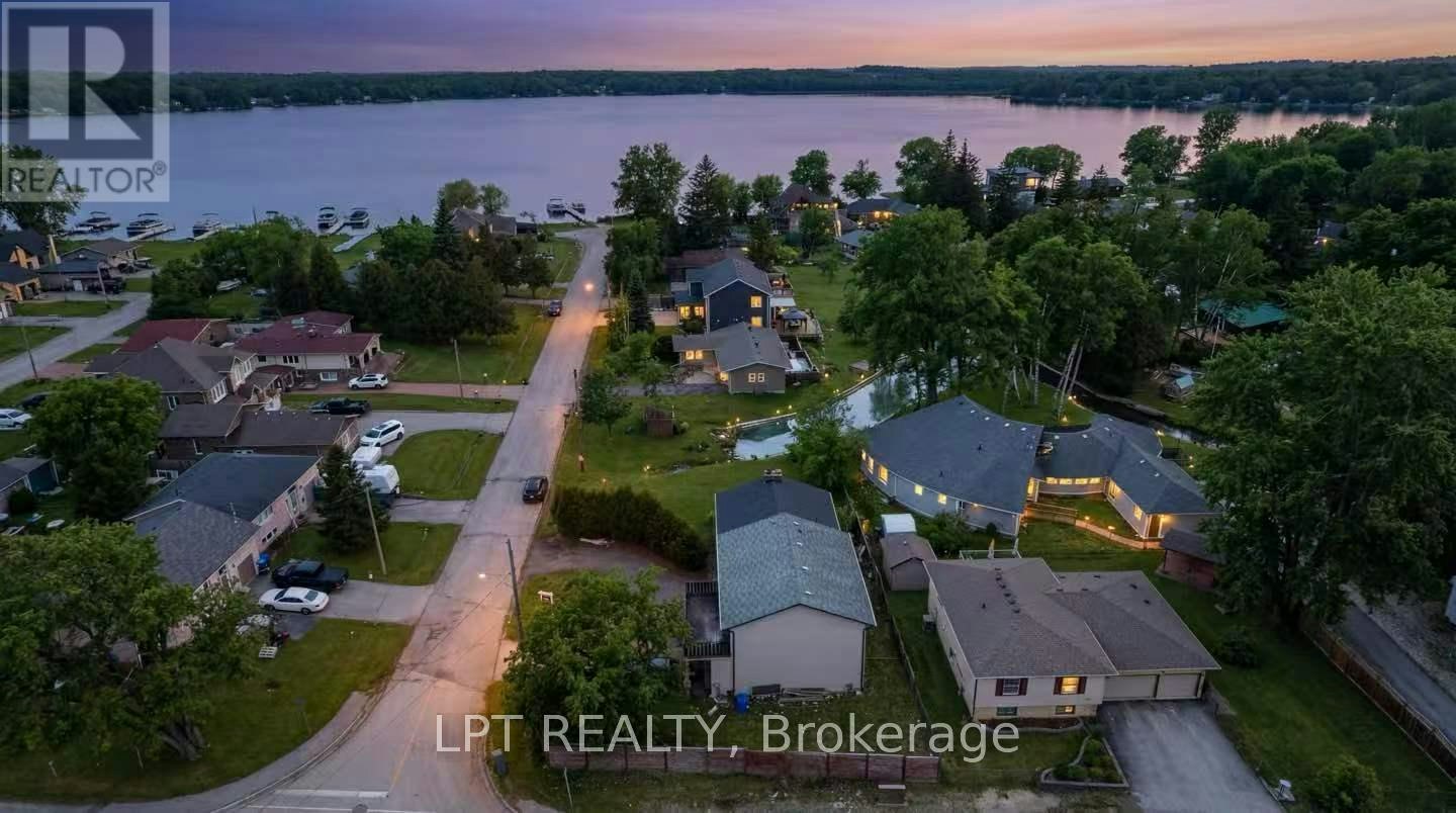 SECOND FLOOR-194 Channel Drive SOUTH, Georgina, ON, L4P 2N3 - 2