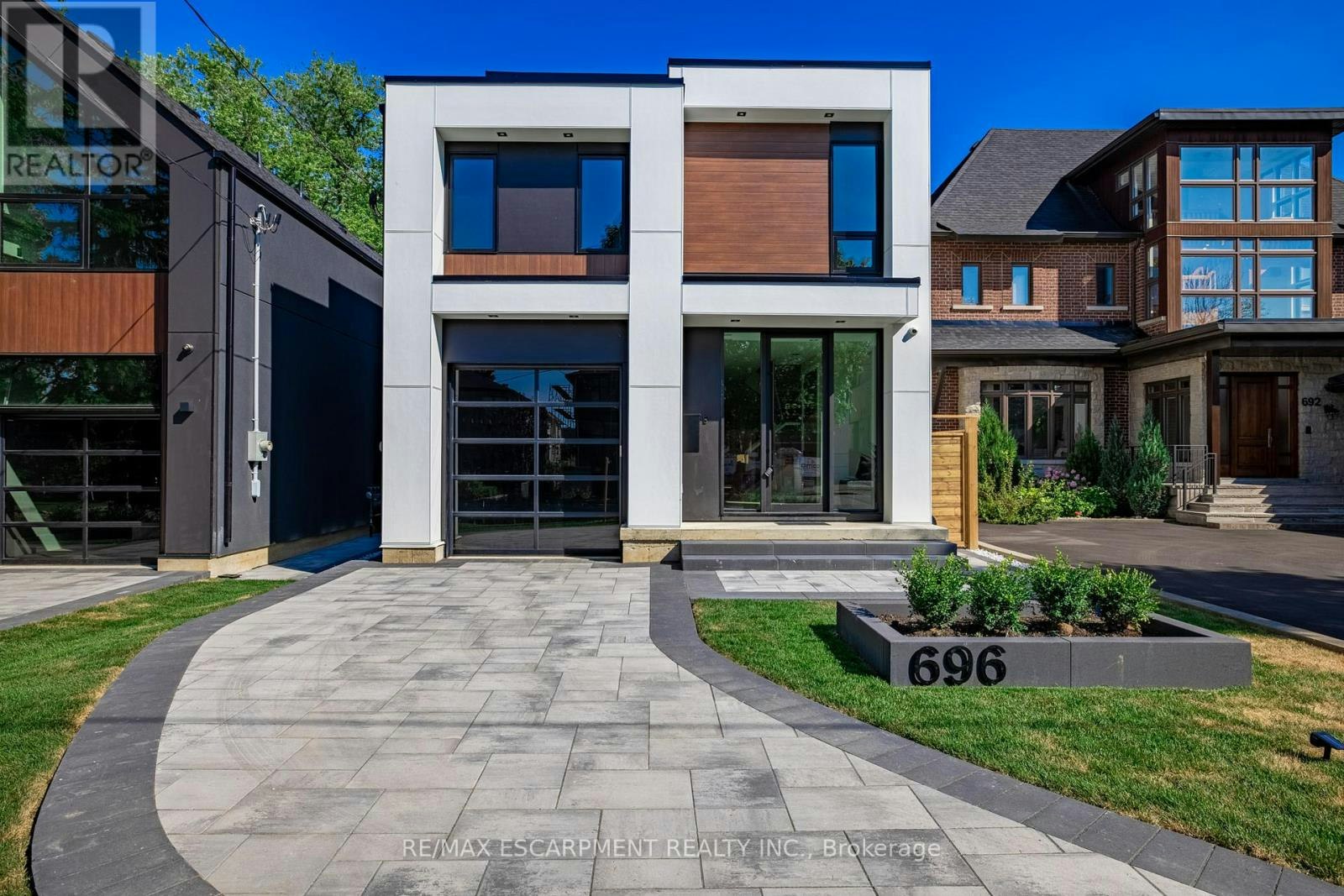 696 Montbeck Crescent, Mississauga, ON, L5G 1P3