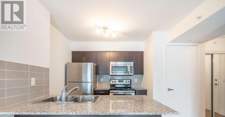 910-1410 Dupont Street, Toronto, ON, M6H 0B6 - 9