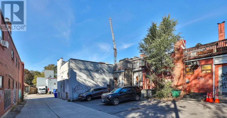4-167 Dynevor Road, Toronto, ON, M6E 2J5 - 11