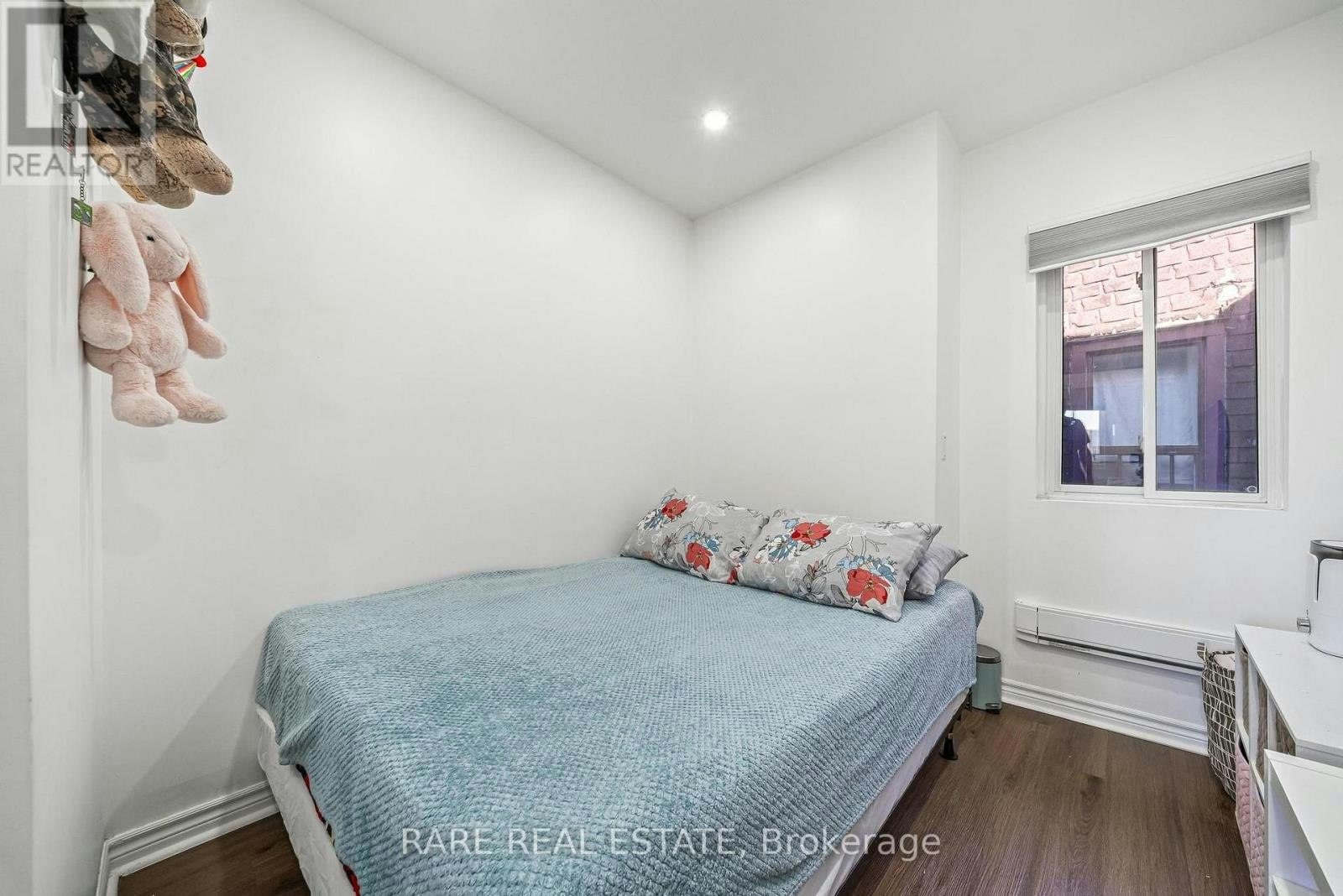 4-167 Dynevor Road, Toronto, ON, M6E 2J5 - 6