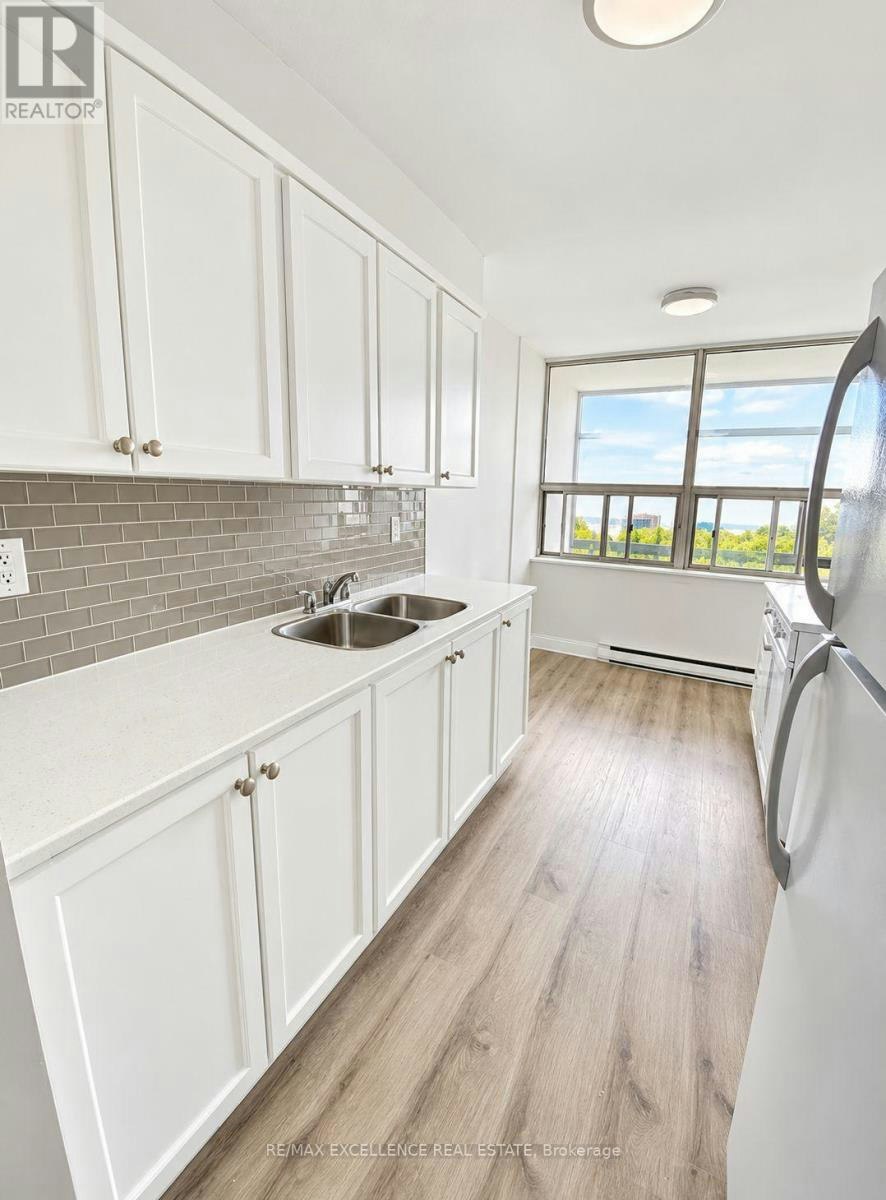 505-25 Kensington Road, Brampton, ON, L6T 3W8 - 4