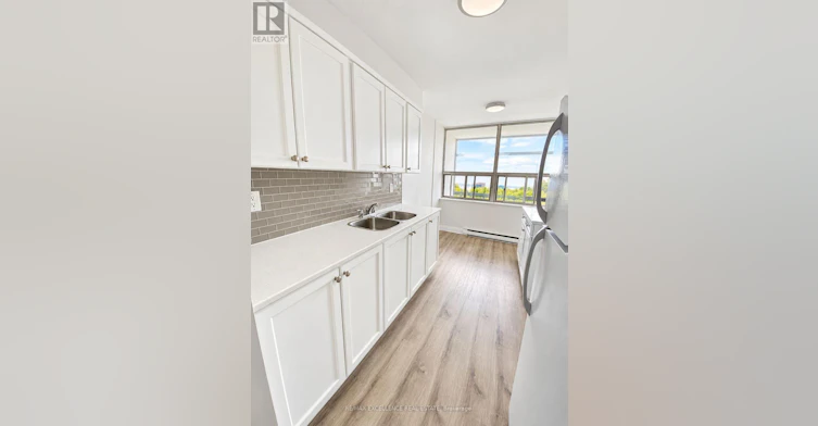 505-25 Kensington Road, Brampton, ON, L6T 3W8 - 4