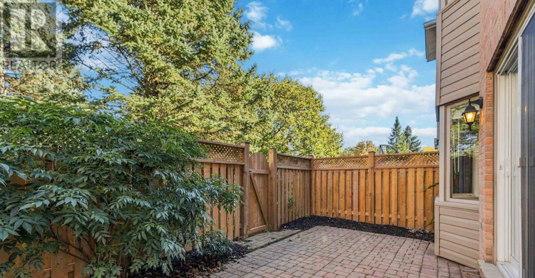 10-320 Hamilton Drive, Hamilton, ON, L9G 4W6 - 25