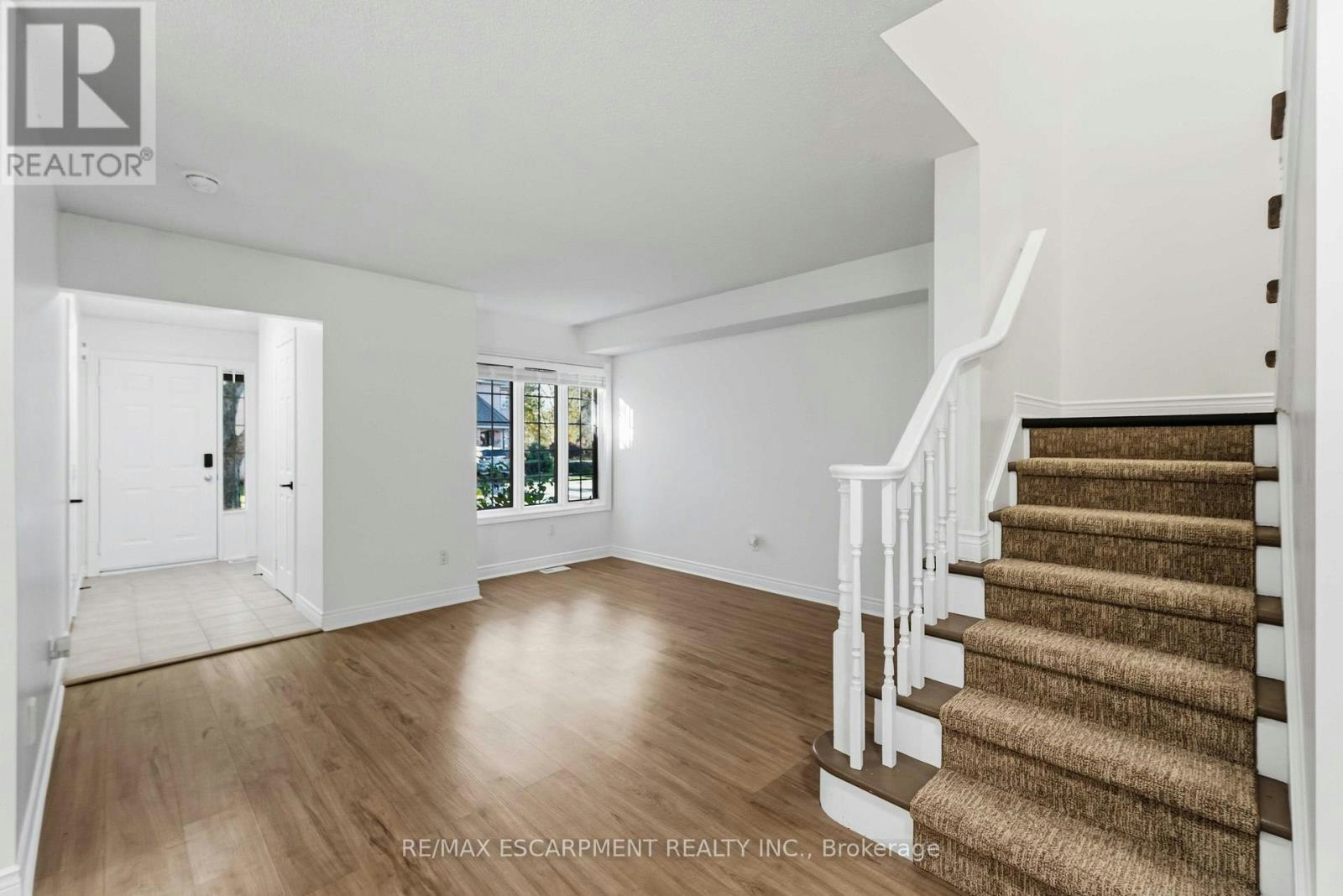 10-320 Hamilton Drive, Hamilton, ON, L9G 4W6 - 5