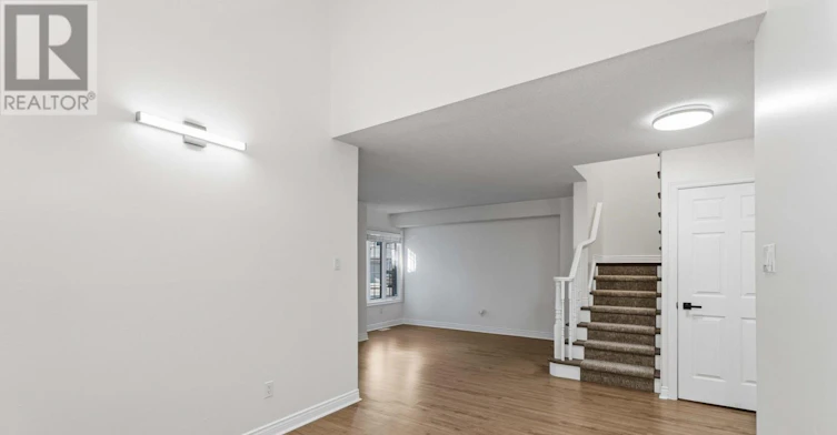 10-320 Hamilton Drive, Hamilton, ON, L9G 4W6 - 8