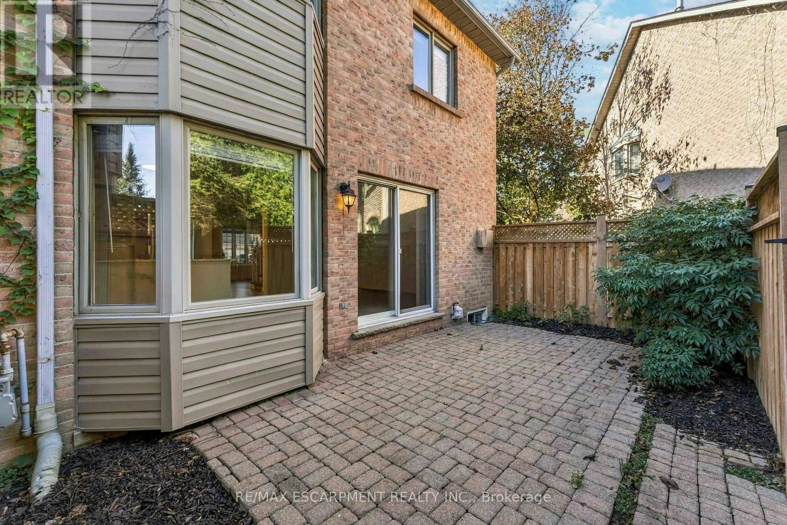 10-320 Hamilton Drive, Hamilton, ON, L9G 4W6 - 24