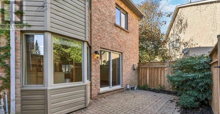 10-320 Hamilton Drive, Hamilton, ON, L9G 4W6 - 24