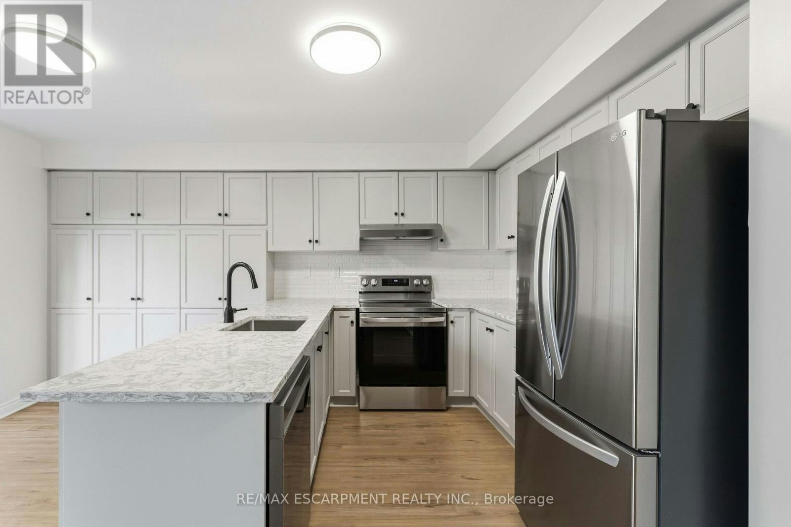 10-320 Hamilton Drive, Hamilton, ON, L9G 4W6 - 11