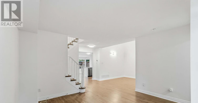 10-320 Hamilton Drive, Hamilton, ON, L9G 4W6 - 6