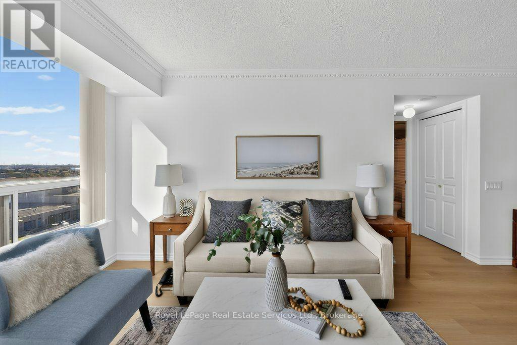 1002-9015 Leslie Street, Richmond Hill, ON, L4B 4J8