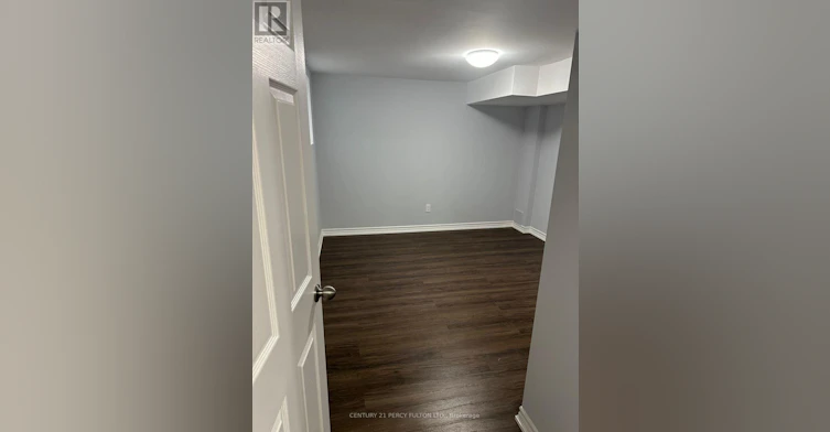 BSMT-897A Voyager Avenue, Pickering, ON, L1V 7G2 - 5